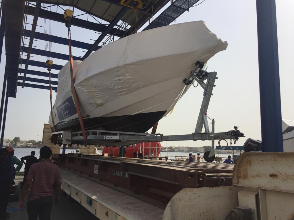 yacht-modern-group-breakbulk